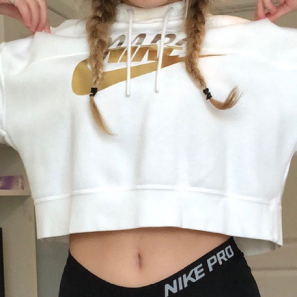 Nike cropped hoodie